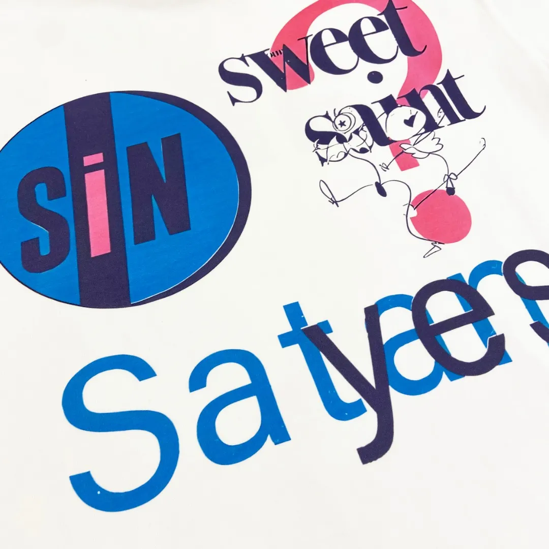 Saint Michael's niche colorful letter printed TEE distressed retro Vintage loose short-sleeved T-shirt. Digital white ink direct injection. The fabric is breathable and the pattern is three-dimensional and clear. Fabric: Double yarn 240g Style number: S915 Size: S-M-L-XL Color: White Price: P110